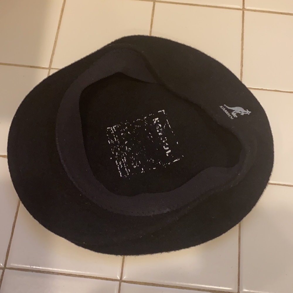 Kangol Cap Style Hat In Good Condition Black - image 5